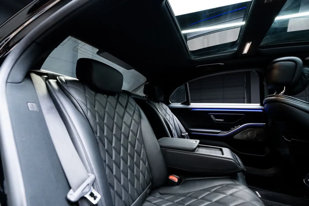 Mercedes-Benz S-Class photo 37