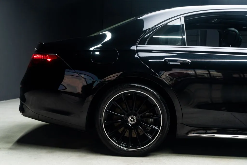 Mercedes-Benz S-Class photo 13