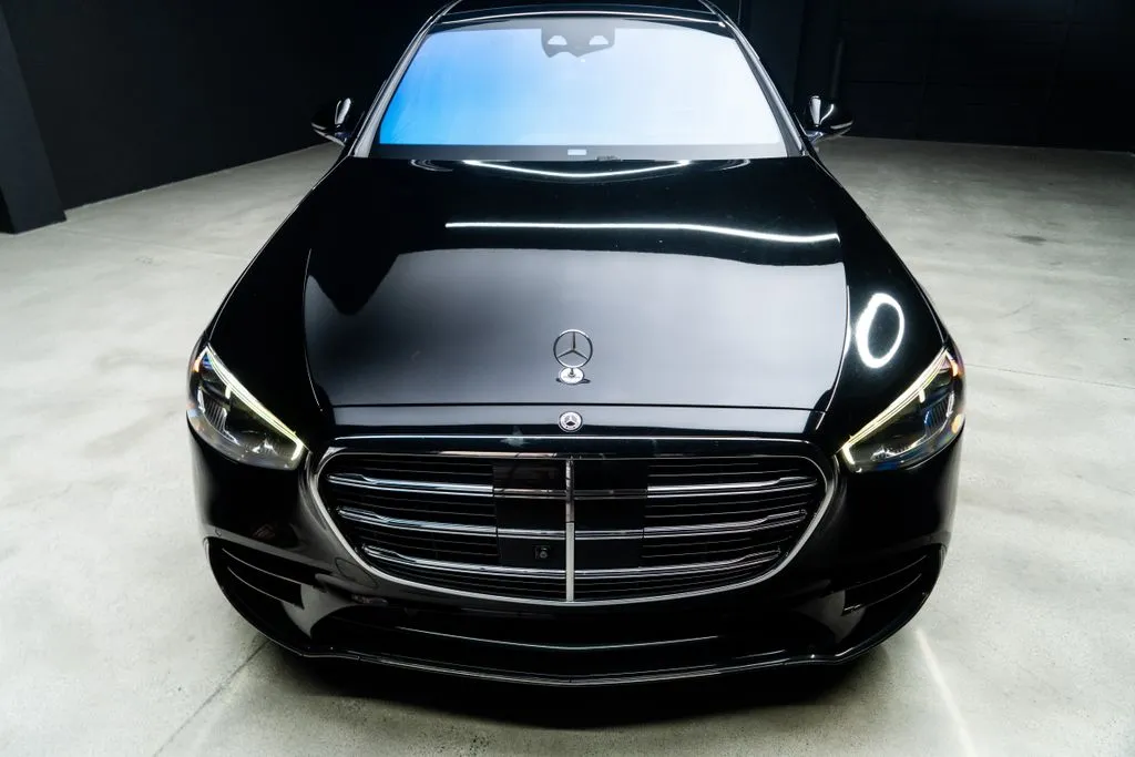 Mercedes-Benz S-Class photo 6