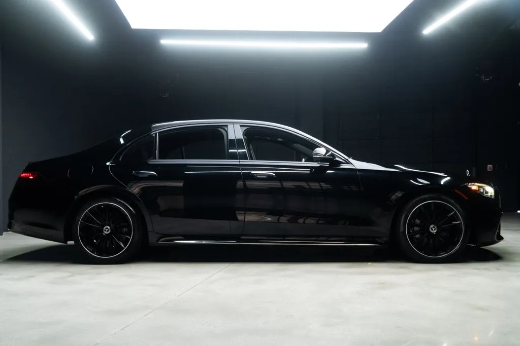 Mercedes-Benz S-Class photo 9
