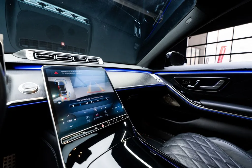 Mercedes-Benz S-Class photo 34