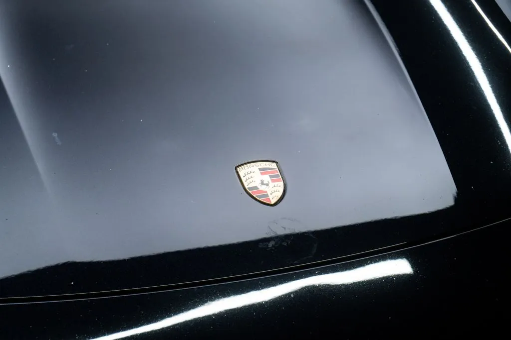 Porsche Taycan photo 5