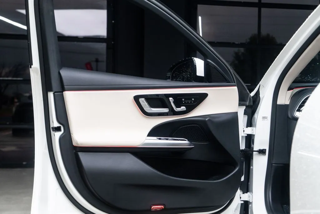 Mercedes-Benz E-Class photo 17