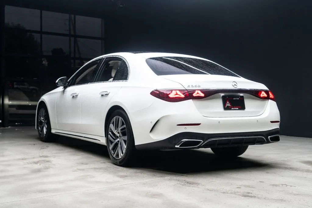 Mercedes-Benz E-Class photo 12