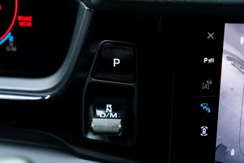 Porsche Cayenne Coupe photo 33