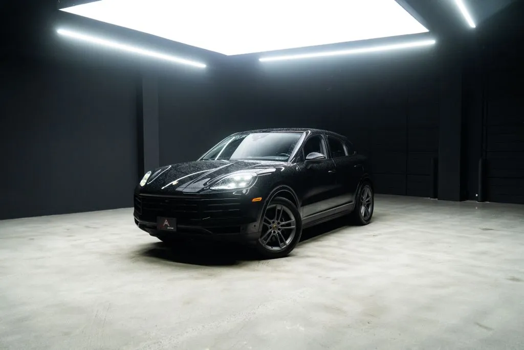 Porsche Cayenne Coupe photo 42