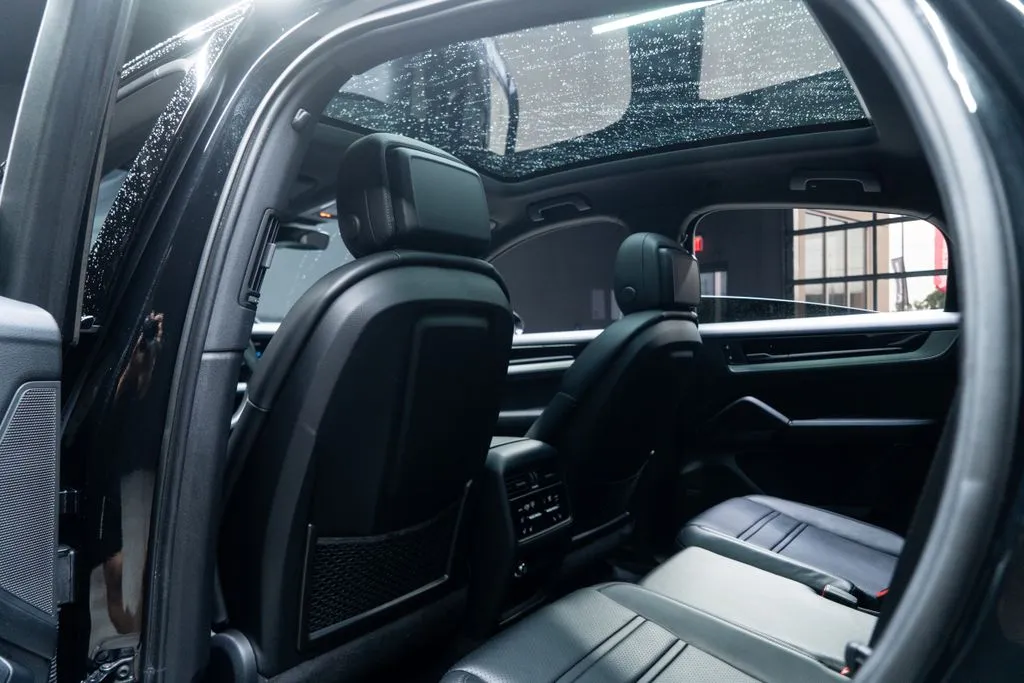 Porsche Cayenne Coupe photo 37