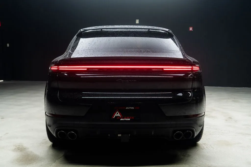 Porsche Cayenne Coupe photo 15
