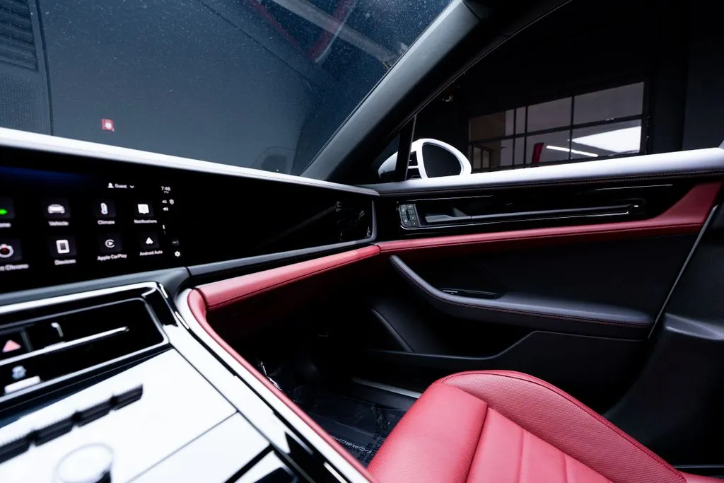 Porsche Panamera photo 39