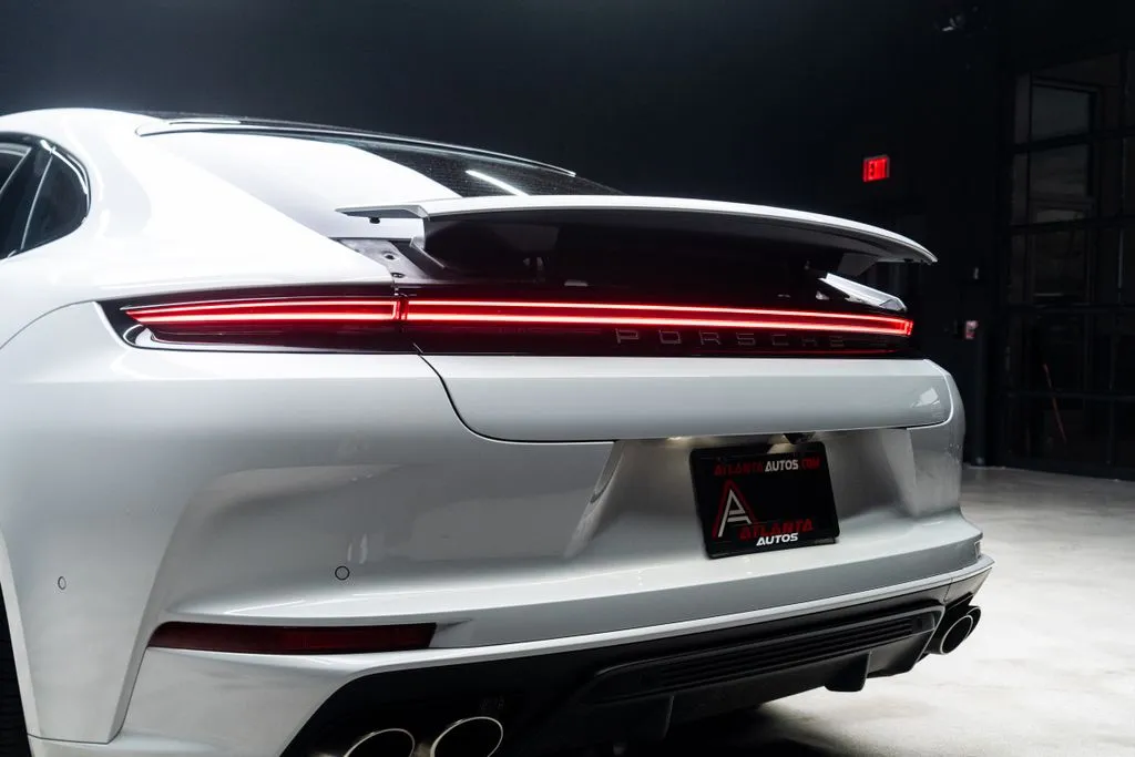 Porsche Panamera photo 18