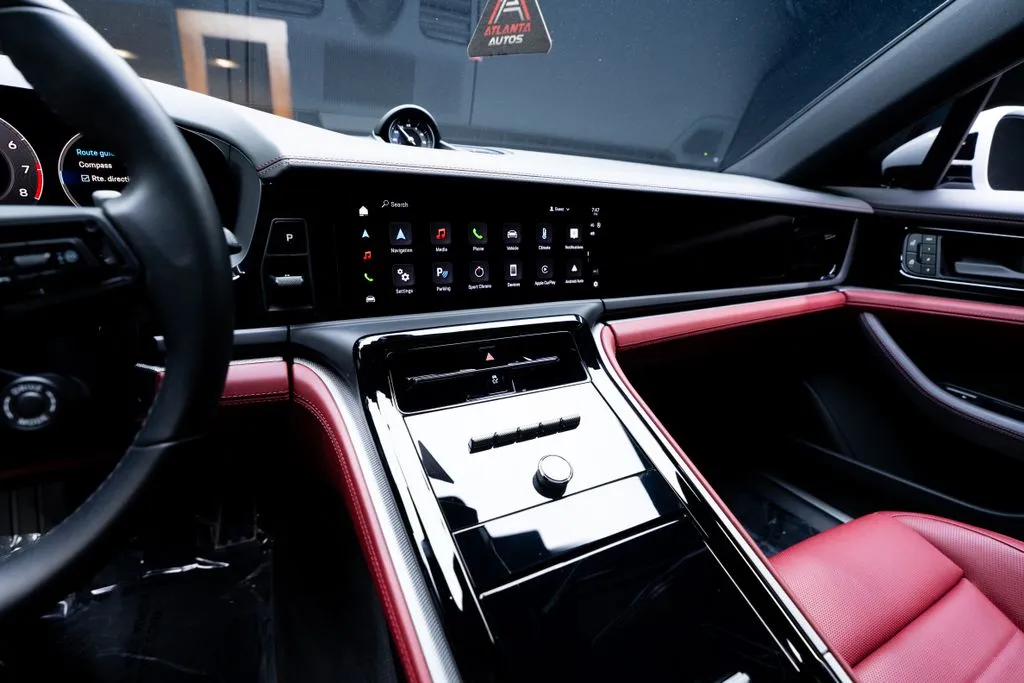 Porsche Panamera photo 33