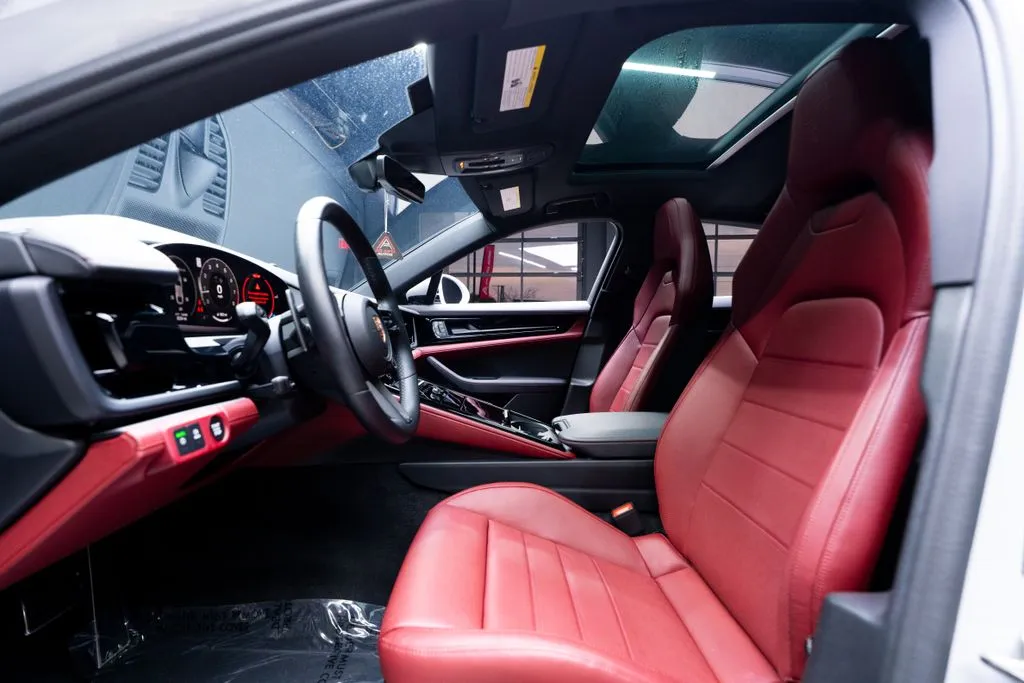 Porsche Panamera photo 27