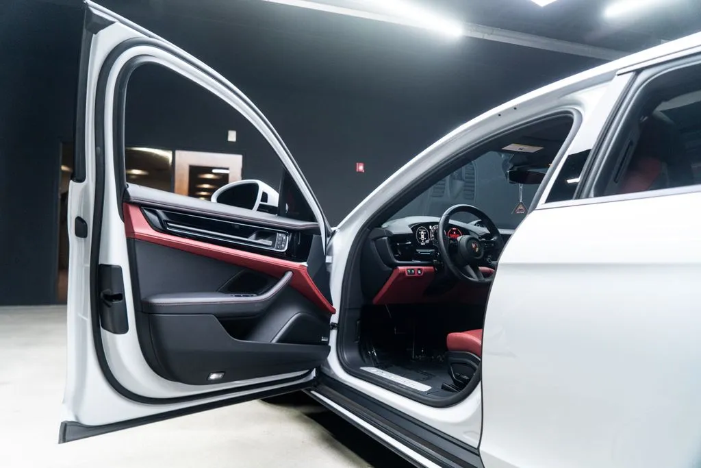 Porsche Panamera photo 23