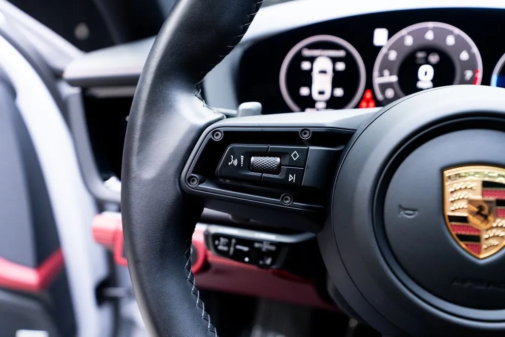 Porsche Panamera photo 31