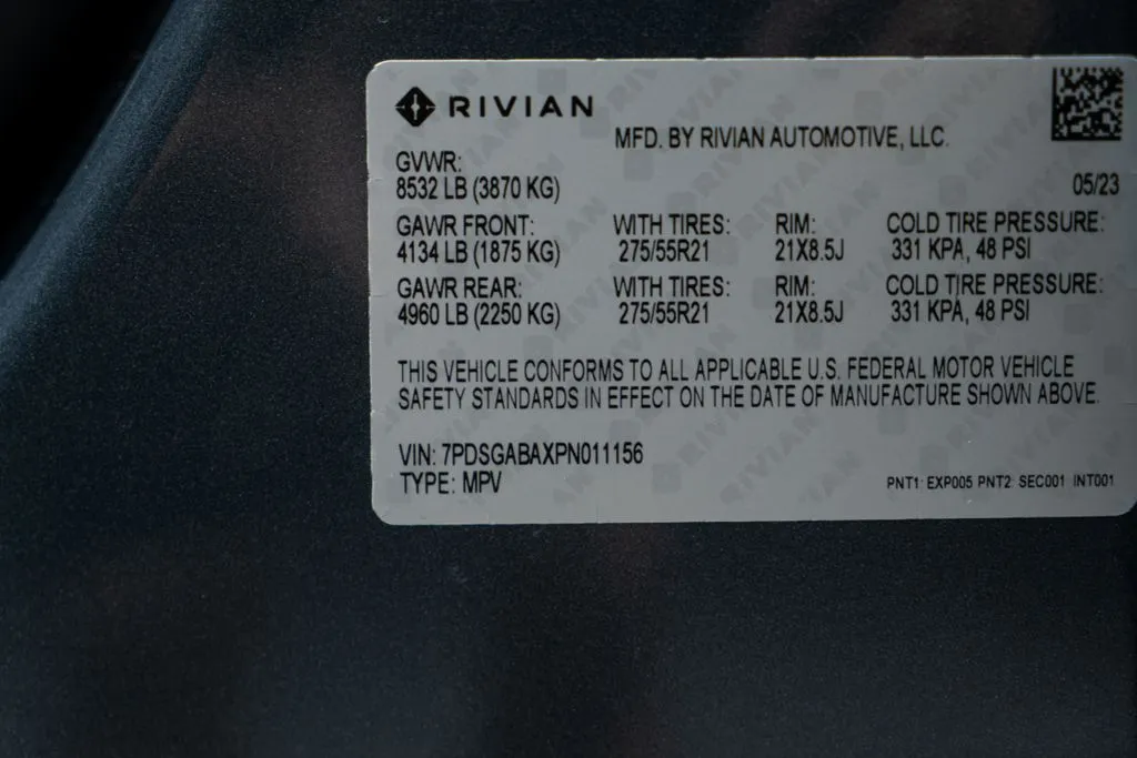 Rivian R1S photo 37