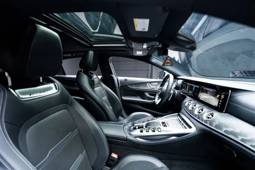 Mercedes-Benz AMG GT 43 photo 43