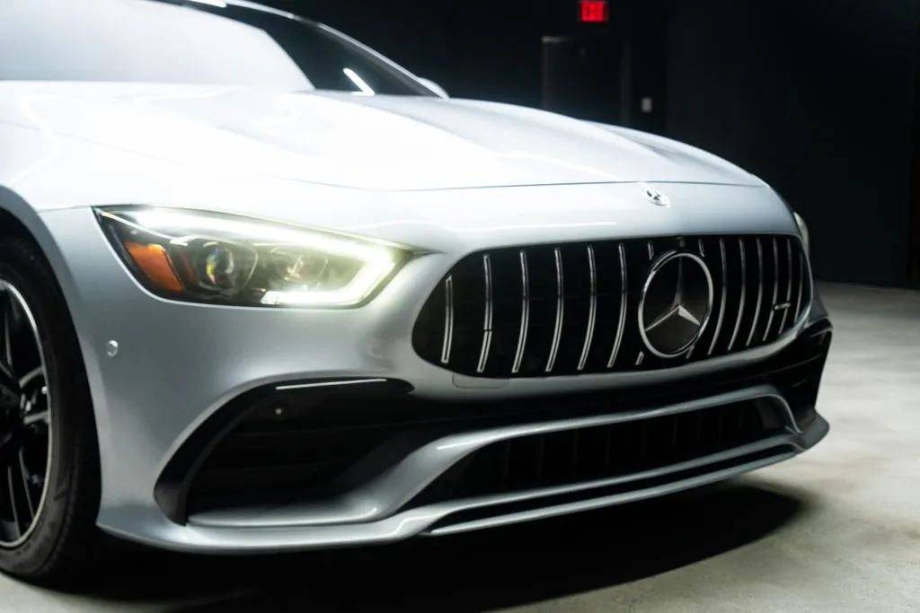 Mercedes-Benz AMG GT 43 photo 7