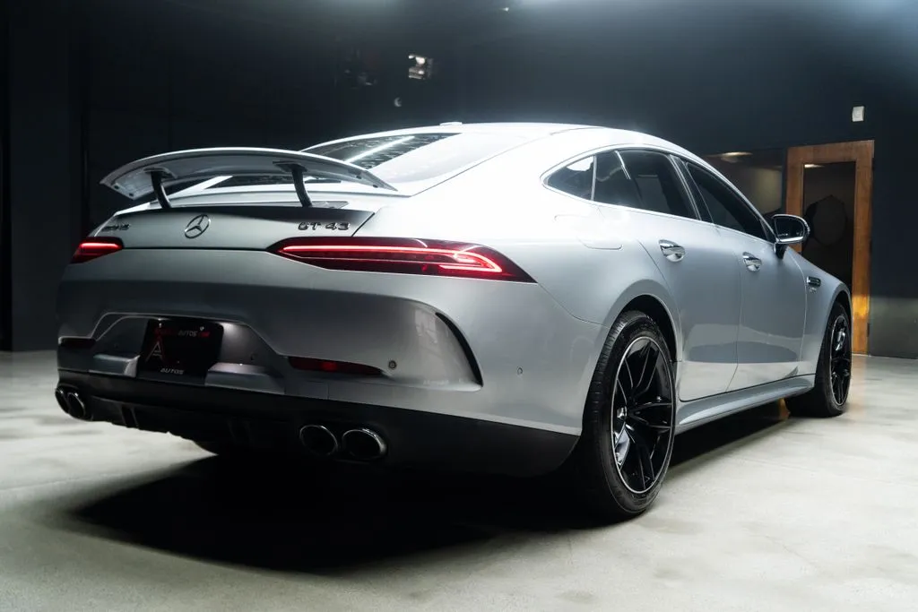 Mercedes-Benz AMG GT 43 photo 17