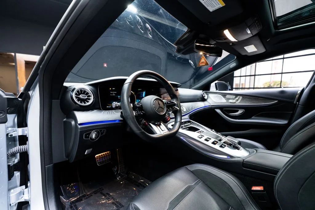 Mercedes-Benz AMG GT 43 photo 28