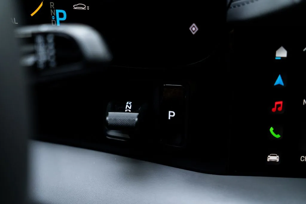 Porsche Taycan photo 36