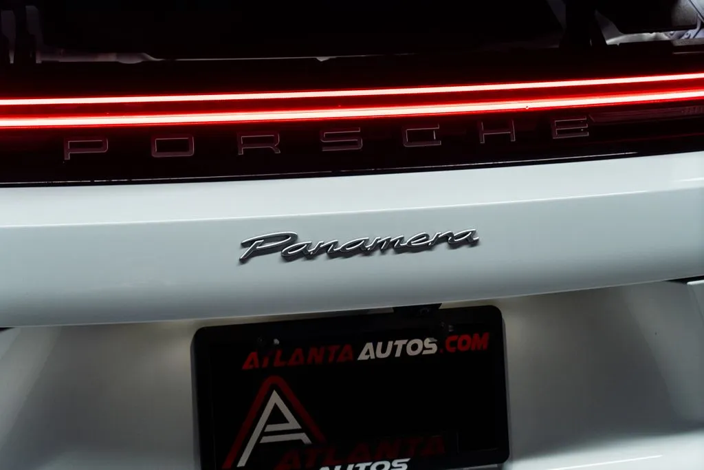 Porsche Panamera photo 16