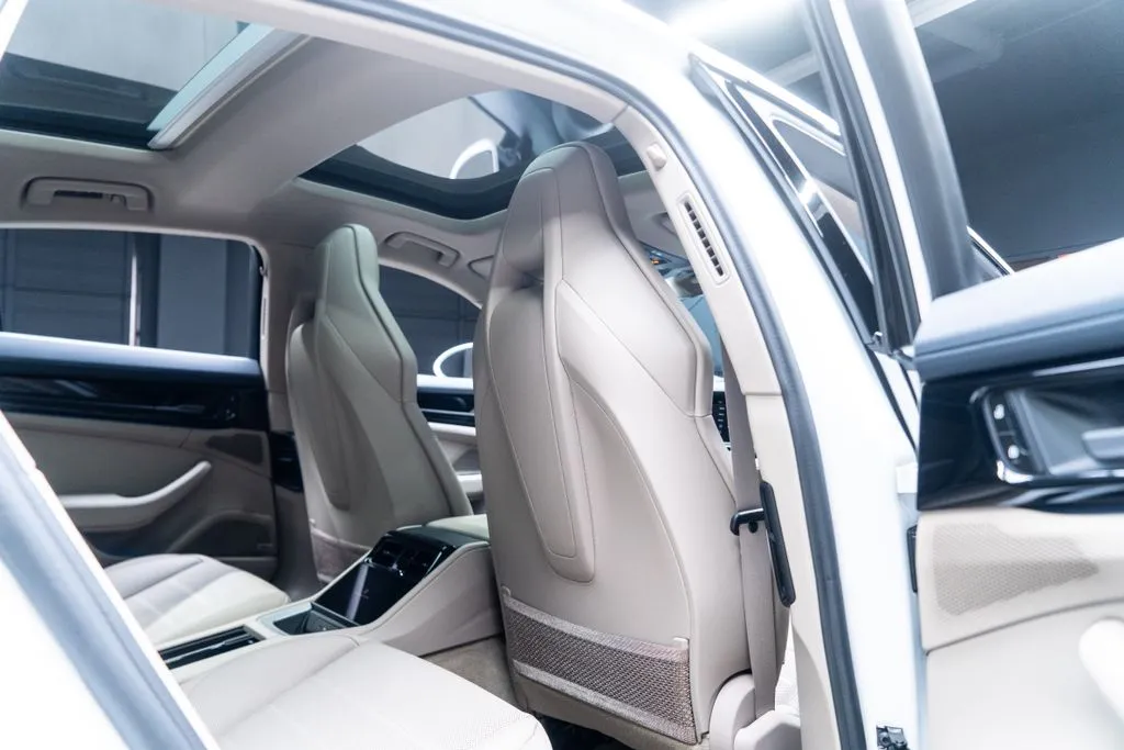 Porsche Panamera photo 39