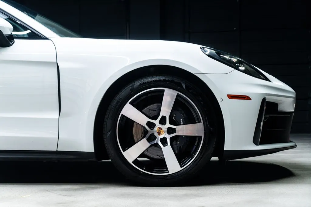 Porsche Panamera photo 10