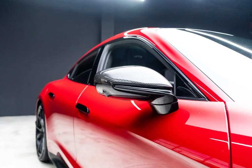 Porsche Taycan photo 11