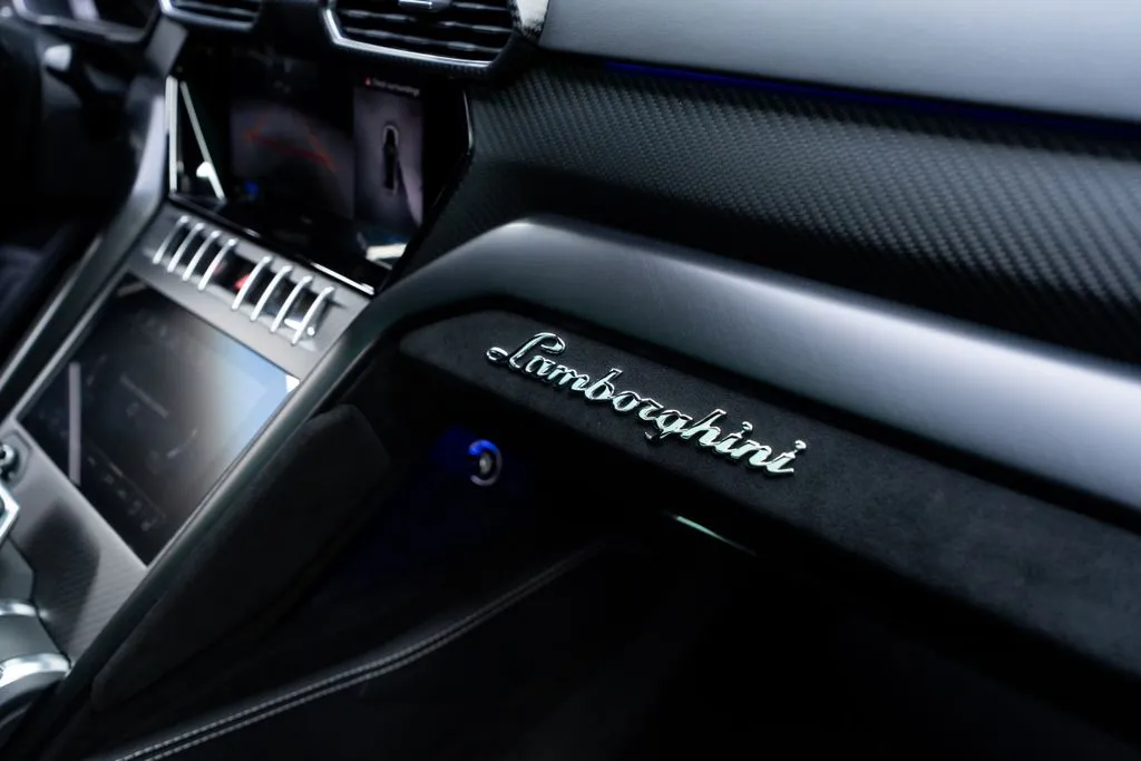 Lamborghini Urus photo 47