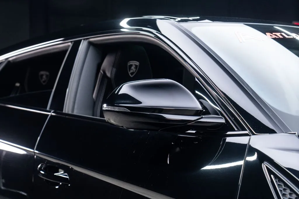 Lamborghini Urus photo 12
