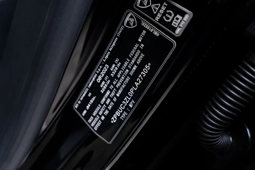 Lamborghini Urus photo 59