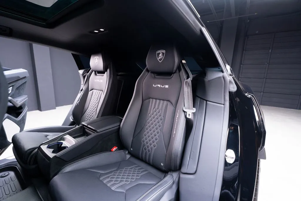 Lamborghini Urus photo 53