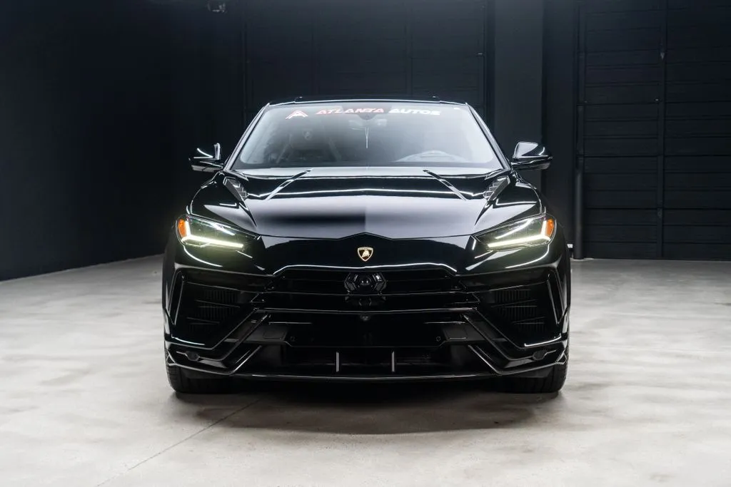 Lamborghini Urus photo 3