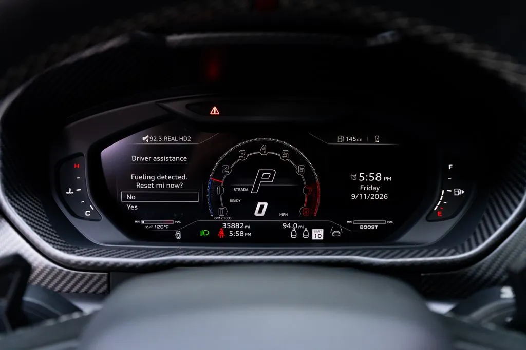 Lamborghini Urus photo 38