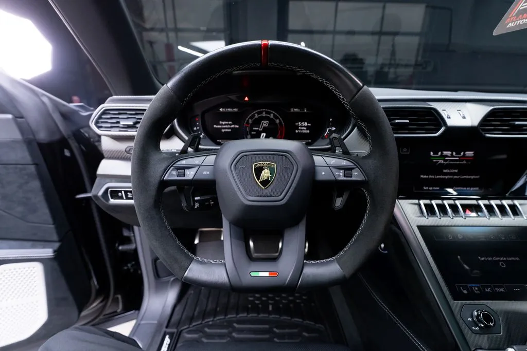 Lamborghini Urus photo 35