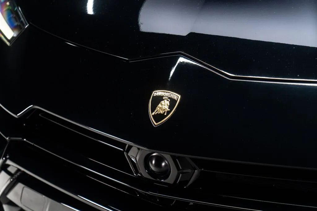 Lamborghini Urus photo 6