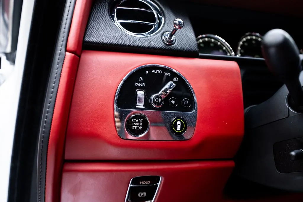 Rolls-Royce Cullinan photo 34