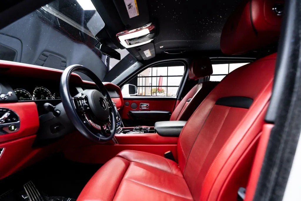 Rolls-Royce Cullinan photo 32