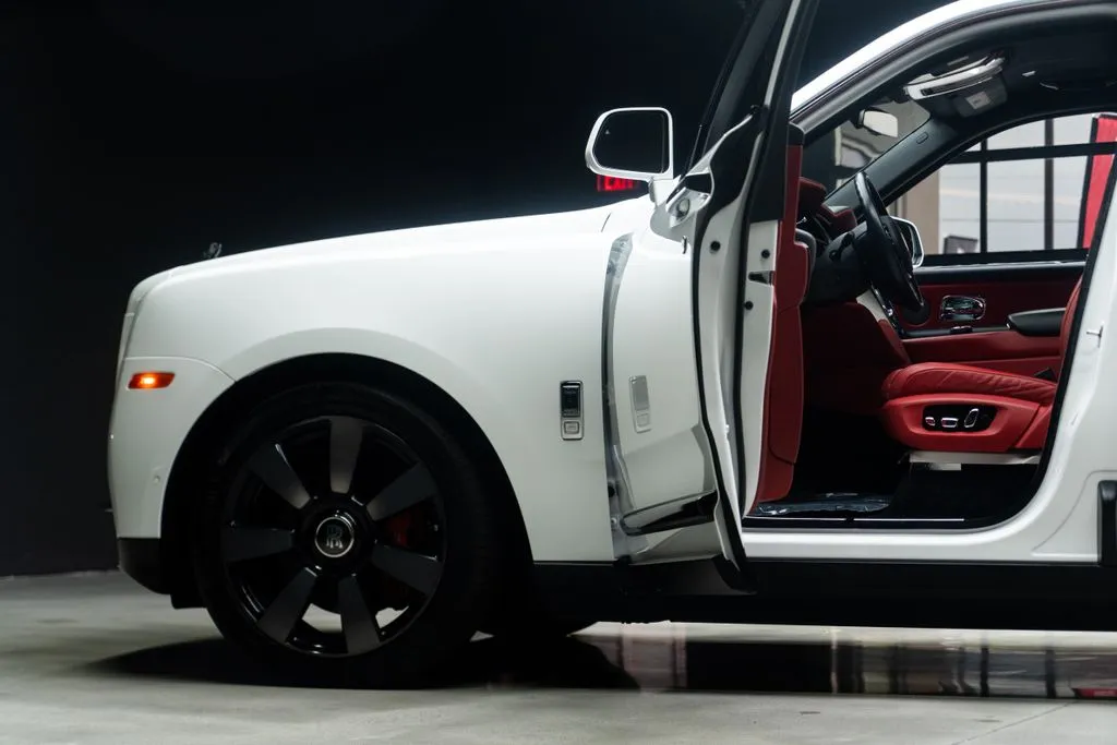 Rolls-Royce Cullinan photo 24