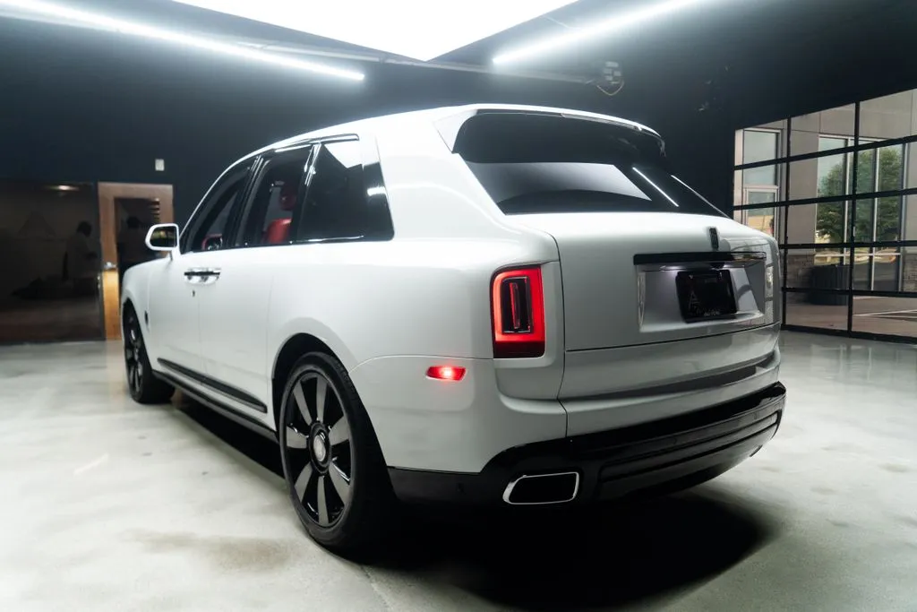 Rolls-Royce Cullinan photo 22