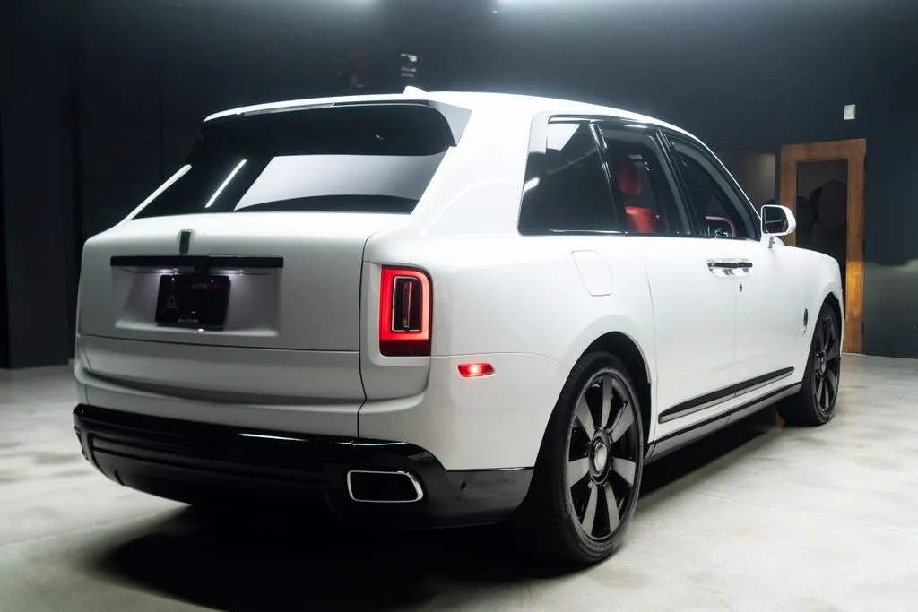 Rolls-Royce Cullinan photo 19