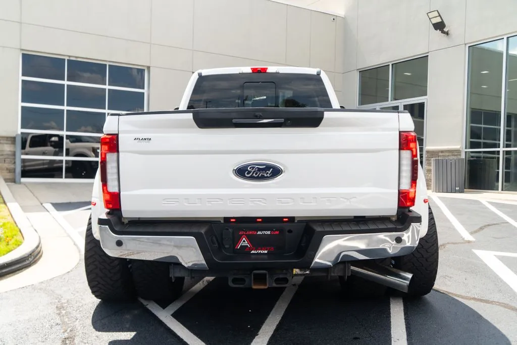 Ford F-350SD photo 17