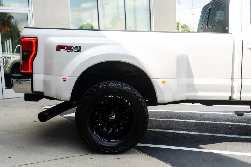 Ford F-350SD photo 14