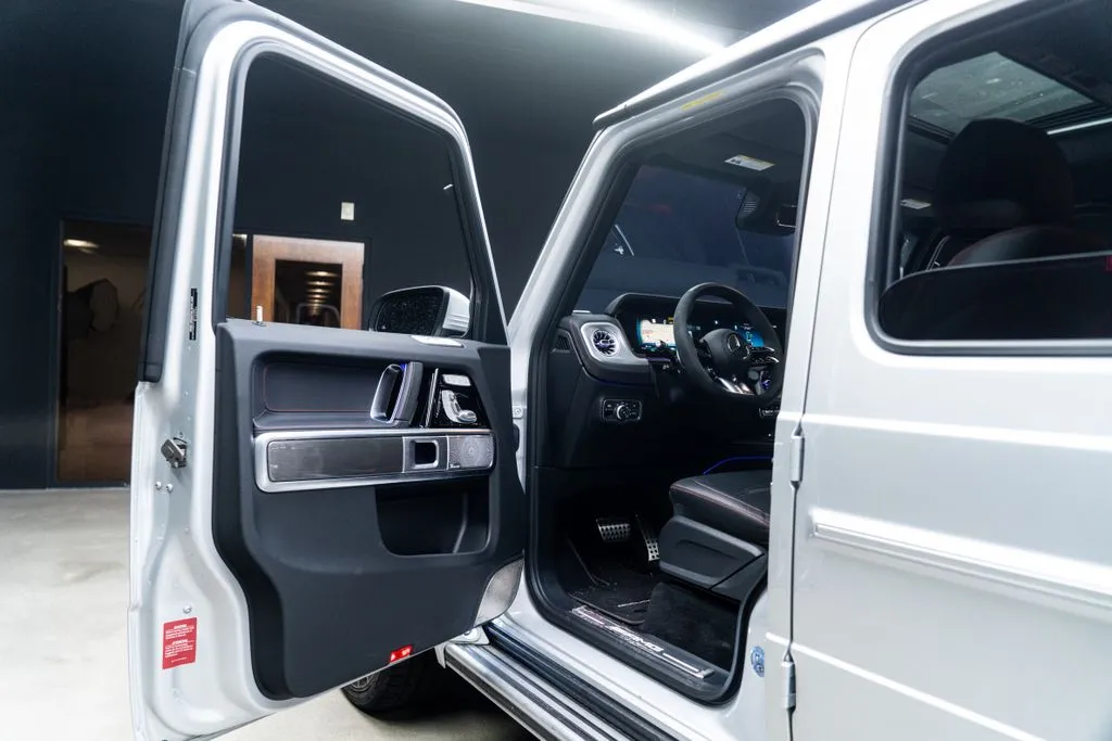 Mercedes-Benz G-Class photo 36