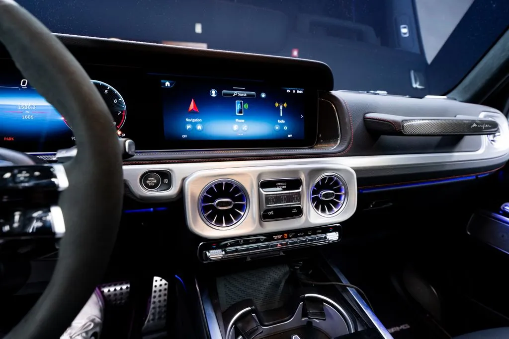 Mercedes-Benz G-Class photo 53