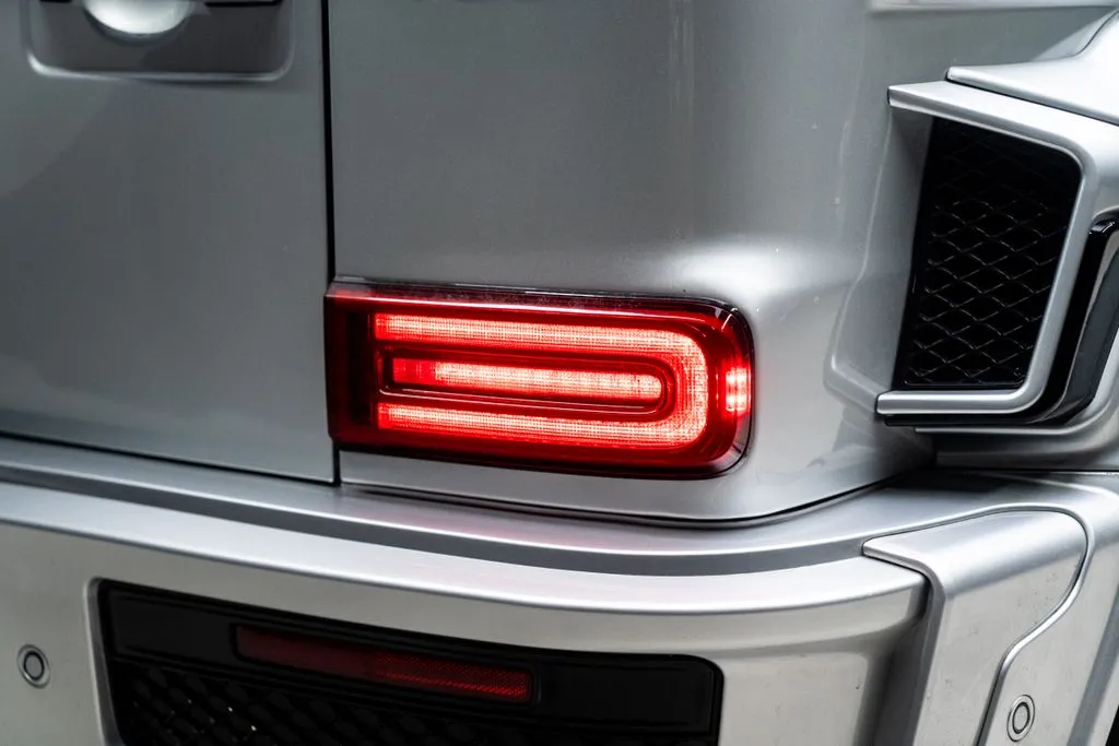 Mercedes-Benz G-Class photo 25