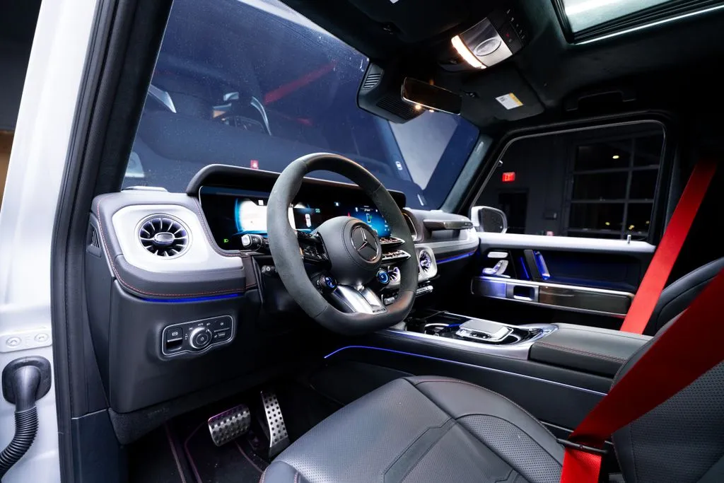 Mercedes-Benz G-Class photo 44