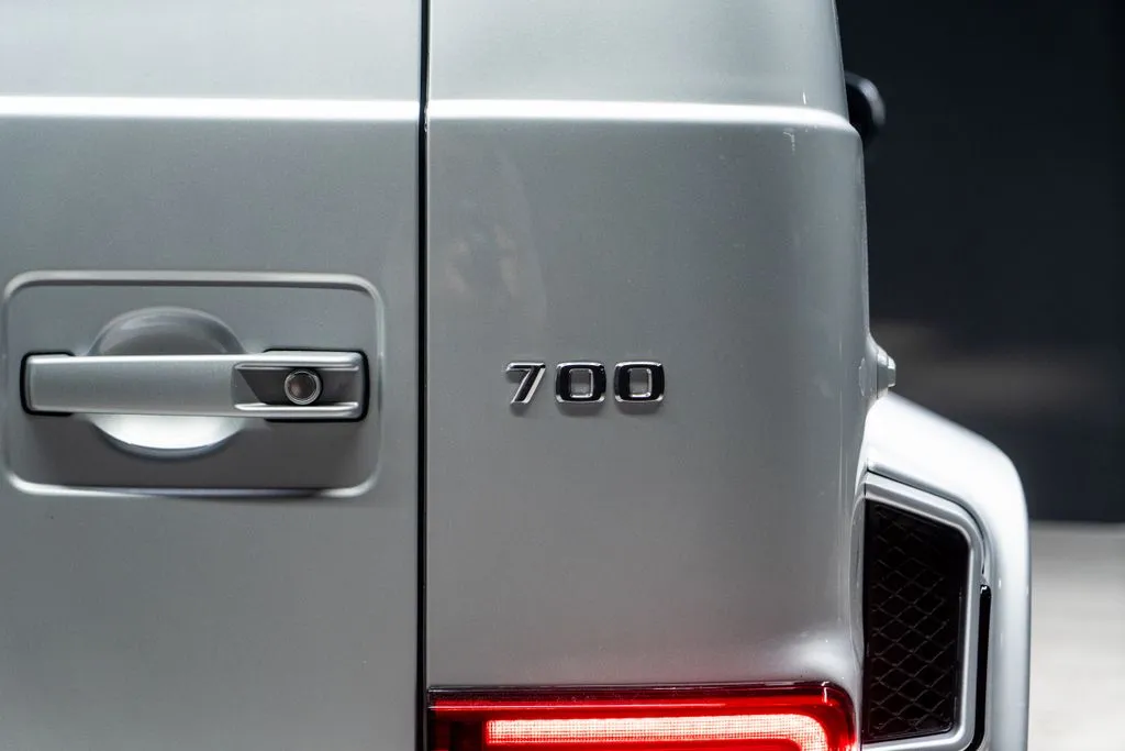 Mercedes-Benz G-Class photo 29