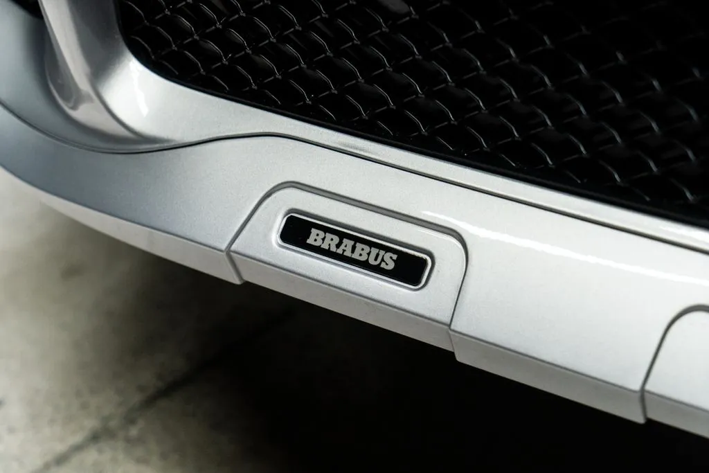 Mercedes-Benz G-Class photo 8