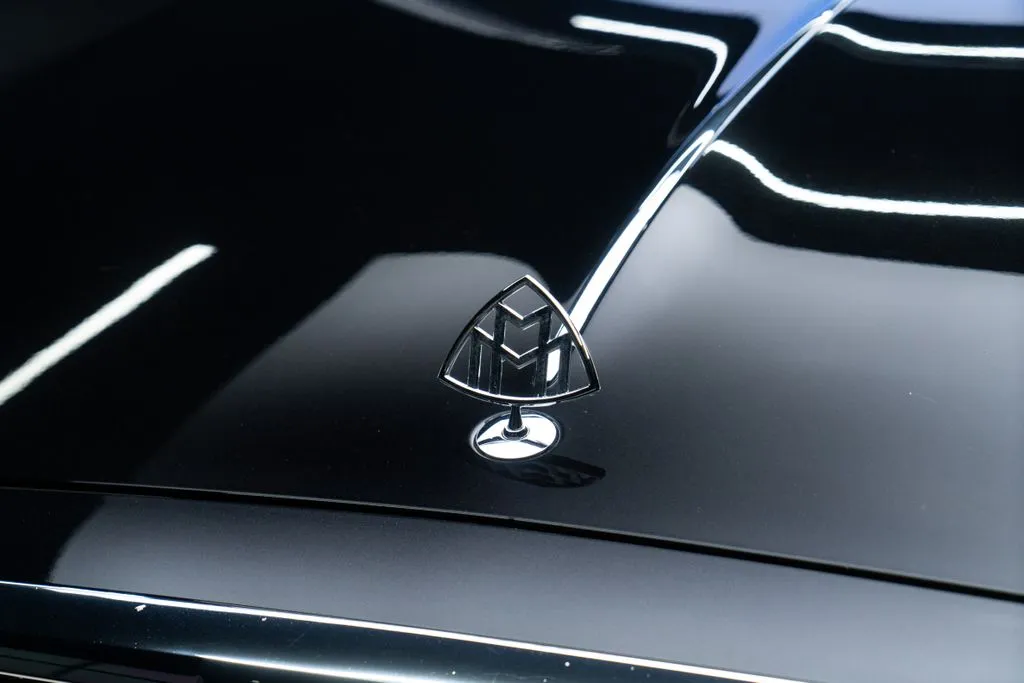 Mercedes-Benz S-Class photo 4